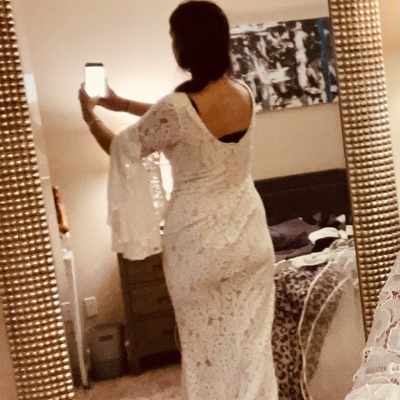 Boho wedding dress. Excellent condition. Unaltered PENDING SALE - Picture 2 of 14